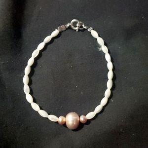 Pearl and Mother of pearl bracelet